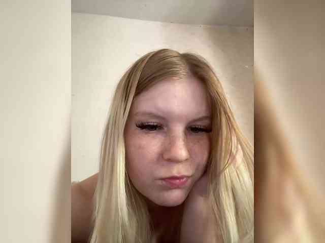 Amelia2004 webcam