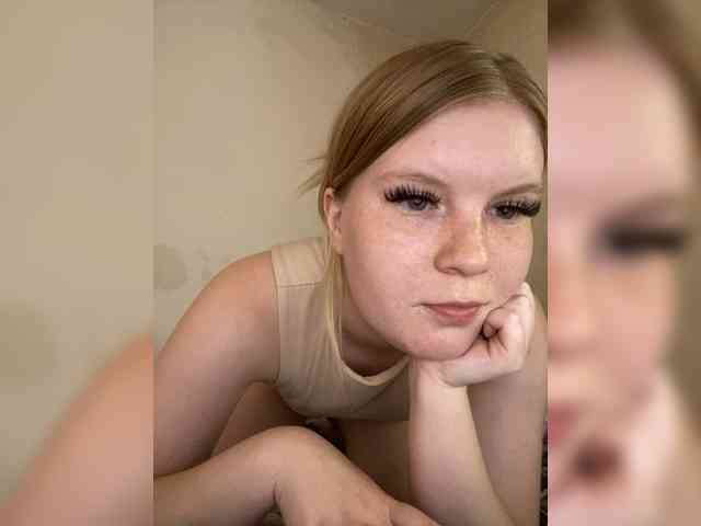 Amelia2004 webcam