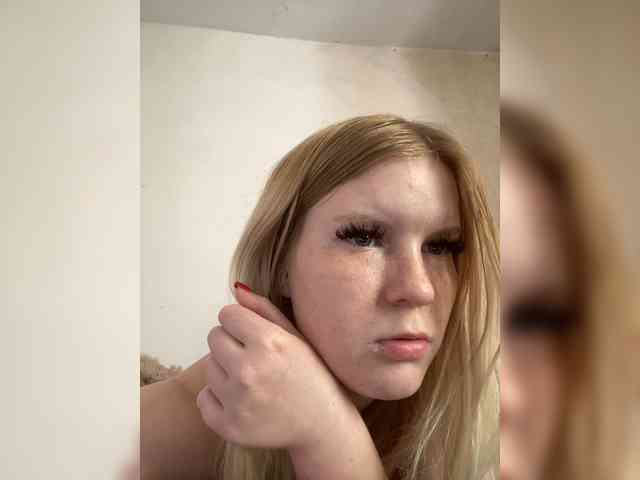 Amelia2004 webcam