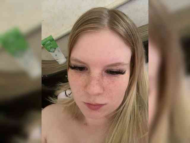 Amelia2004 webcam
