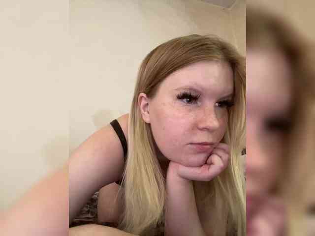 Amelia2004 webcam