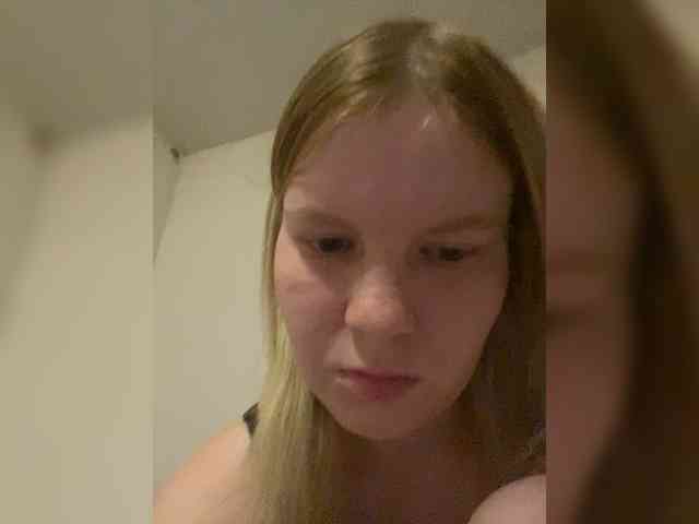 Amelia2004 webcam