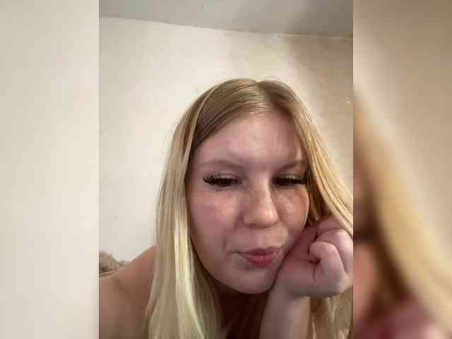 Amelia2004 webcam
