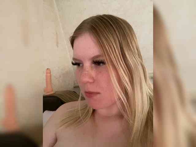 Amelia2004 webcam