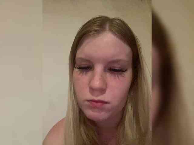 Amelia2004 Live Webcam on BongaCams
