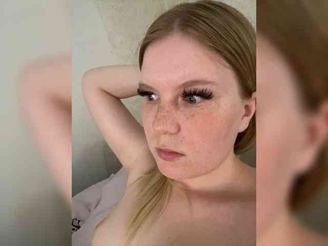 Amelia2004 webcam