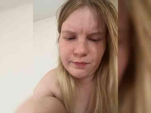 Amelia2004 webcam