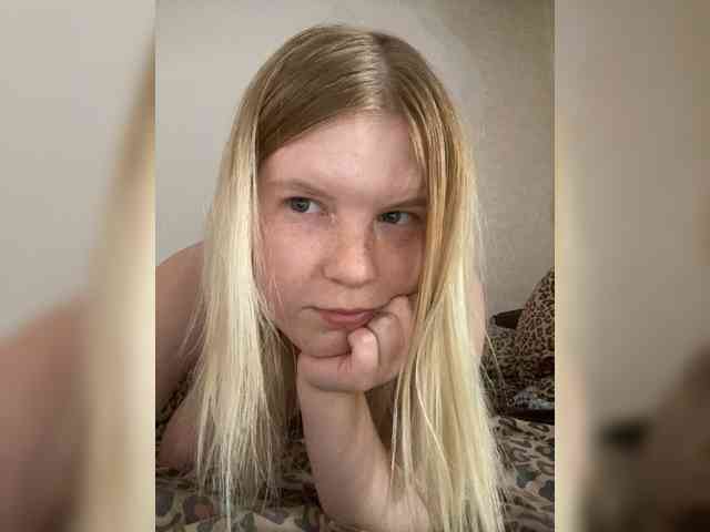 Amelia2004 webcam