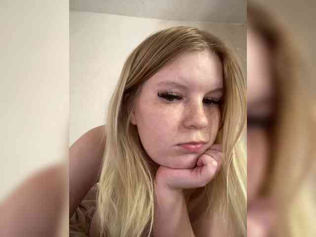 Amelia2004 webcam