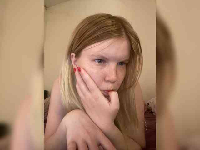 Amelia2004 webcam