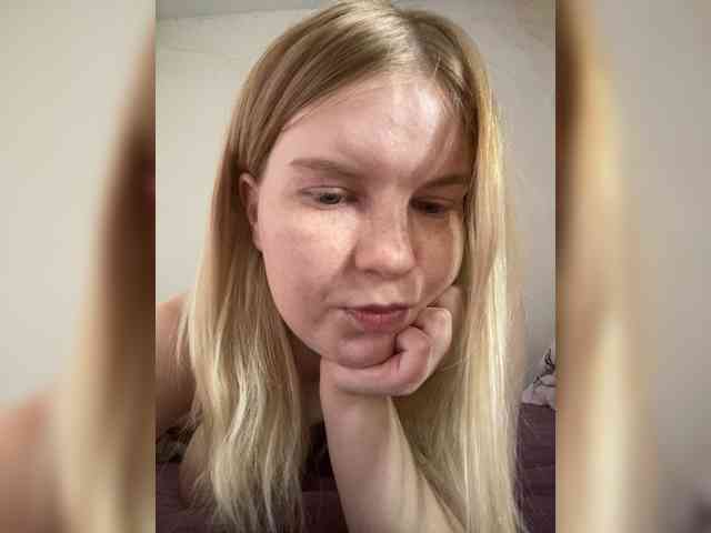 Amelia2004 webcam