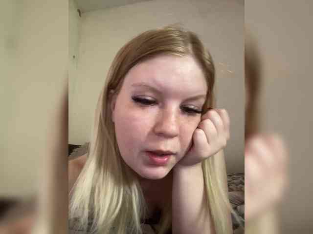 Amelia2004 webcam
