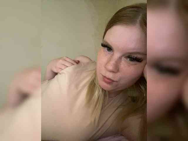 Amelia2004 webcam