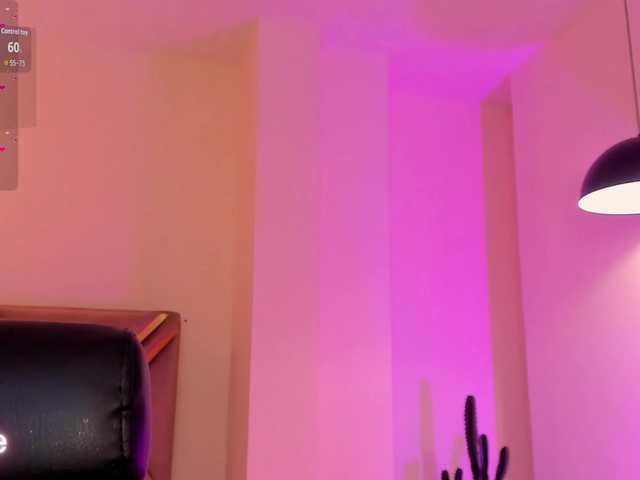 CorinneRusso live cam on BongaCams