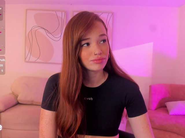 CorinneRusso live cam on BongaCams