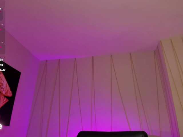 CorinneRusso live cam on BongaCams