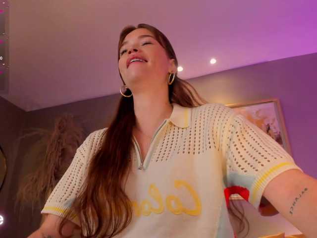 CorinneRusso live cam on BongaCams