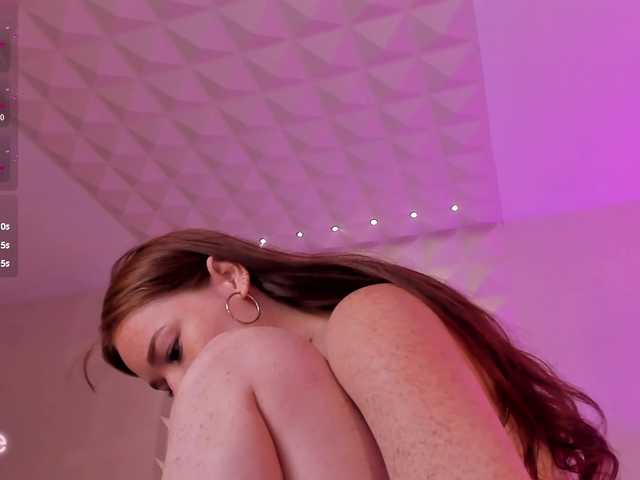 CorinneRusso live cam on BongaCams