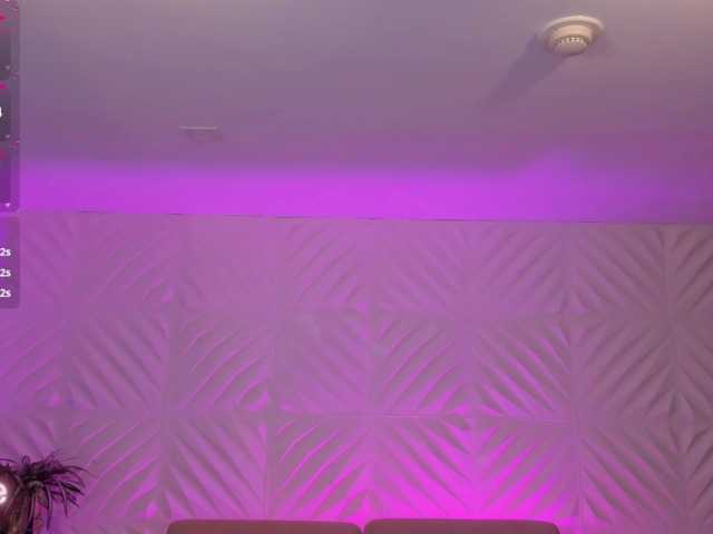 CorinneRusso live cam on BongaCams