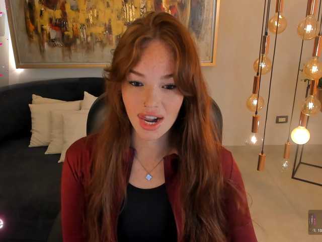 le modèle CorinneRusso est en webcam porno dans un show sur le site bongacams, il possède les tags suivants: Latino/Hispanic,Redhead,Trimmed