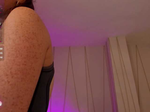 CorinneRusso live cam on BongaCams