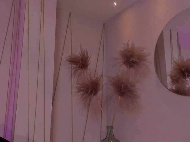 CorinneRusso live cam on BongaCams