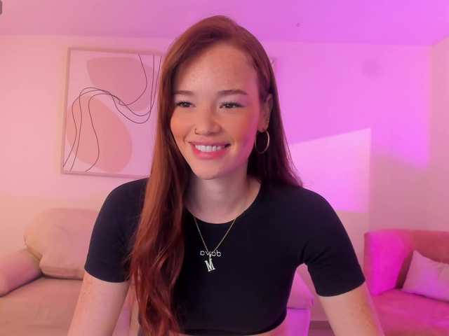 CorinneRusso live cam on BongaCams