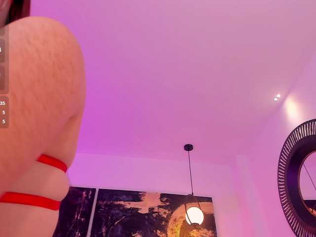 CorinneRusso live webcam show