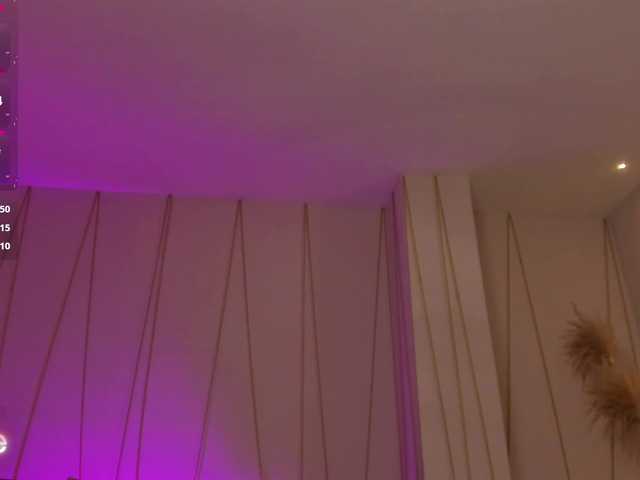 CorinneRusso live cam on BongaCams