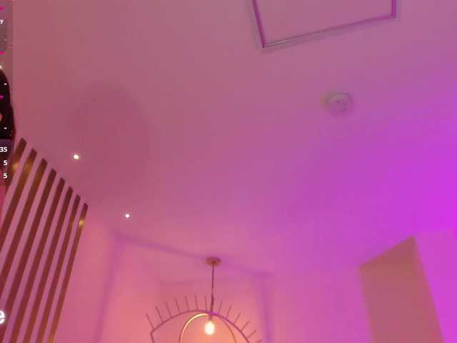 CorinneRusso live cam on BongaCams