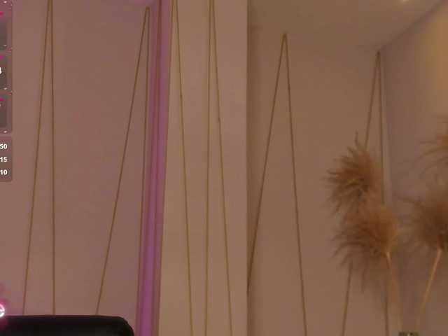 CorinneRusso live cam on BongaCams