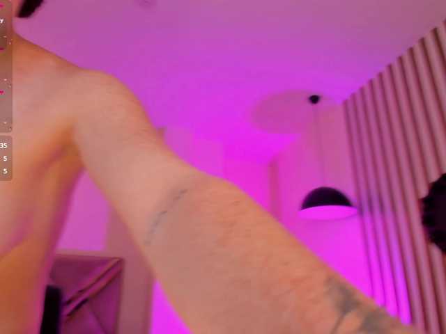 CorinneRusso live cam on BongaCams
