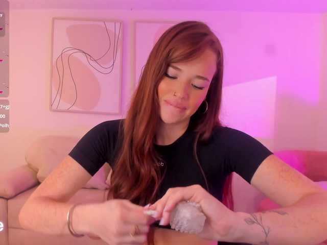 CorinneRusso live cam on BongaCams