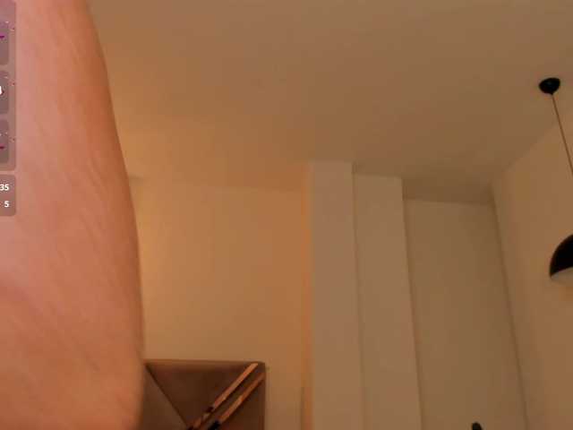 CorinneRusso live cam on BongaCams