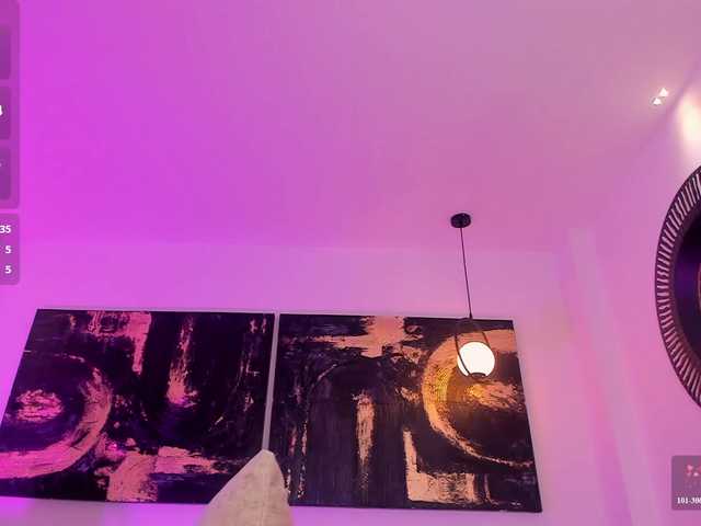 CorinneRusso live cam on BongaCams