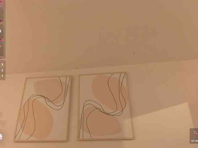 CorinneRusso webcam
