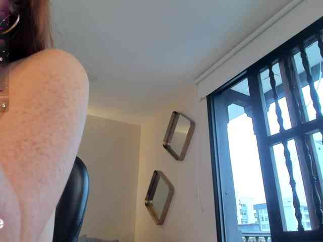 CorinneRusso webcam