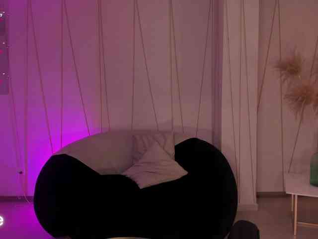 CorinneRusso webcam