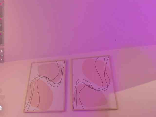 CorinneRusso webcam