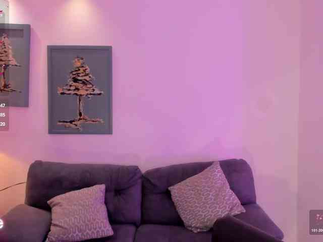 CorinneRusso Live Webcam on BongaCams