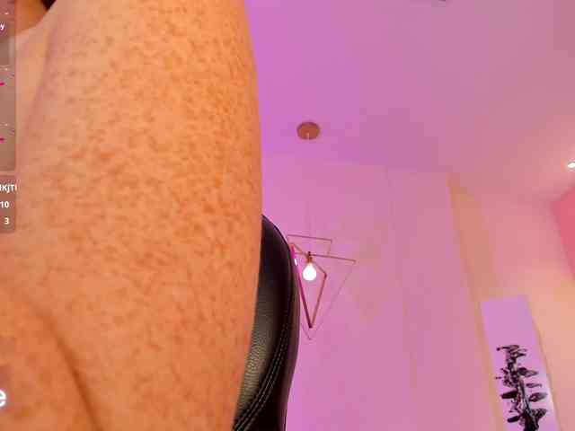 CorinneRusso webcam