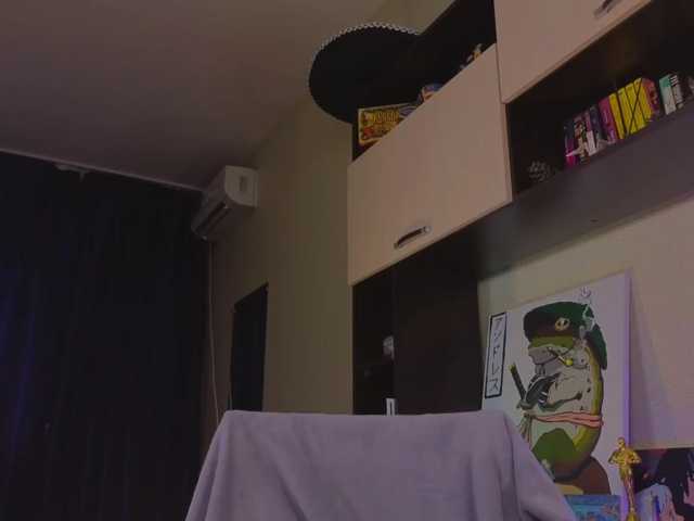 RenaWong live cam on BongaCams