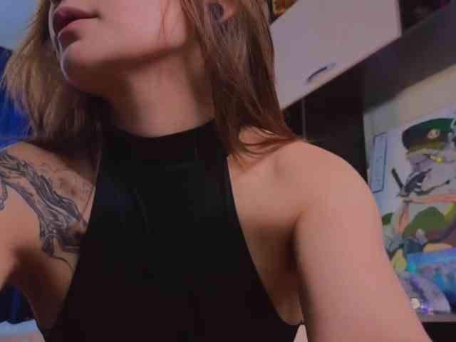 Model: RenaWong