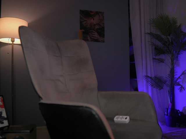SerenaGrant live cam on BongaCams