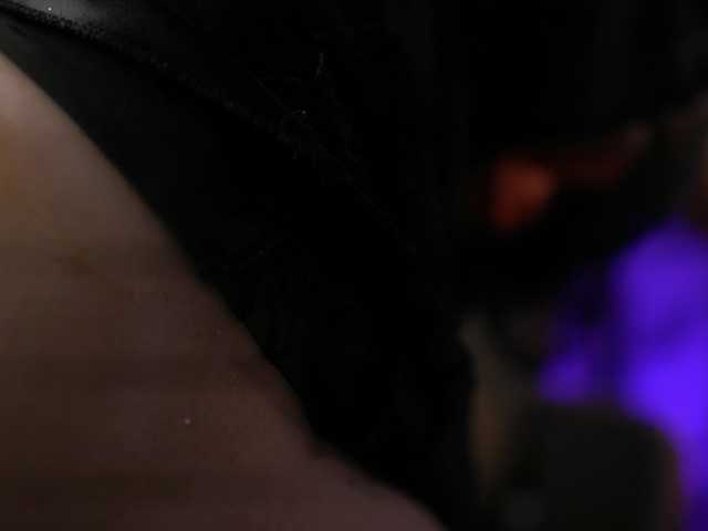 SerenaGrant live cam on BongaCams