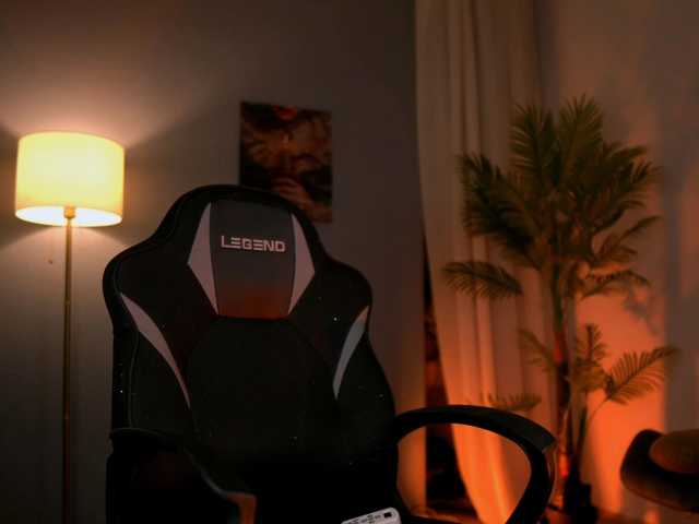 SerenaGrant, live now on BongaCams