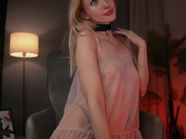 SerenaGrant live cam on BongaCams
