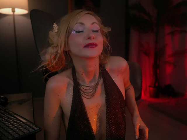 SerenaGrant live cam on BongaCams