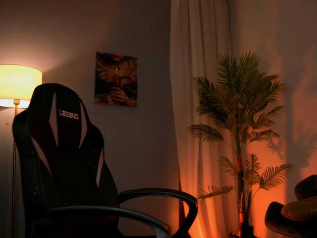 SerenaGrant, en directo ahora en BongaCams