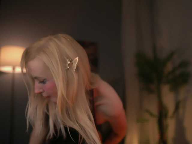 SerenaGrant live cam on BongaCams